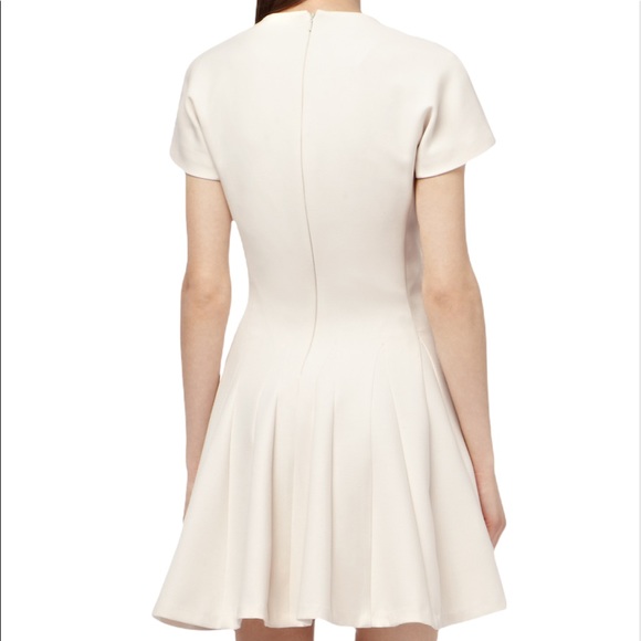 REISS UK Myrtle Godet Flared Short Sleeved Dress Natural size 4 Like New - Picture 3 of 12